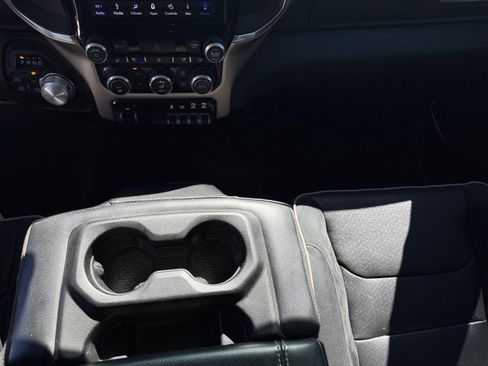 Used 2019 RAM 1500 Laramie AWD/4WD image 19