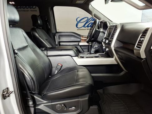 Used 2015 Ford F150 Lariat w/ Equipment Group 502A Luxury AWD/4WD image 11