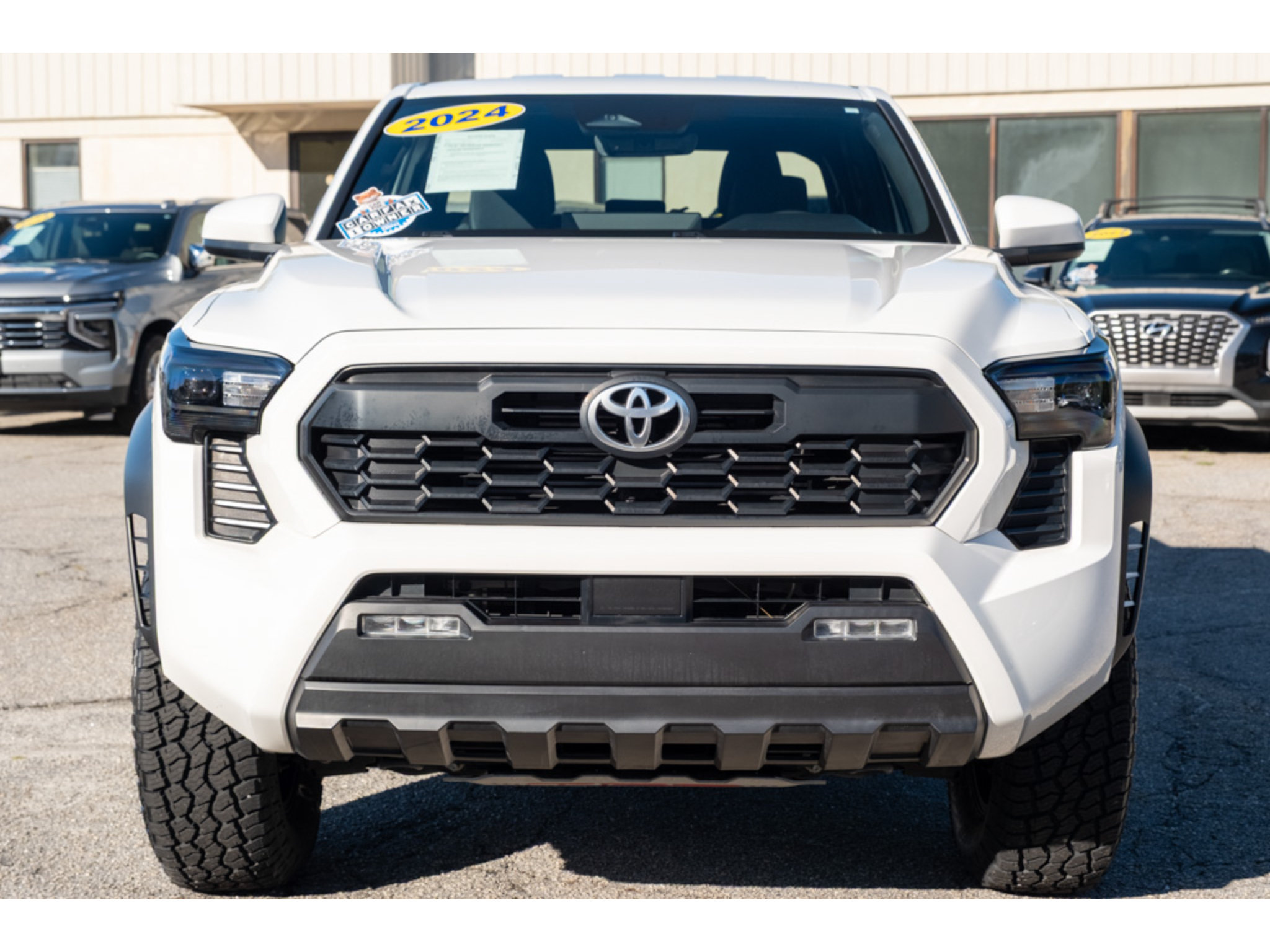 Used 2024 Toyota Tacoma TRD Off-Road AWD/4WD image 3