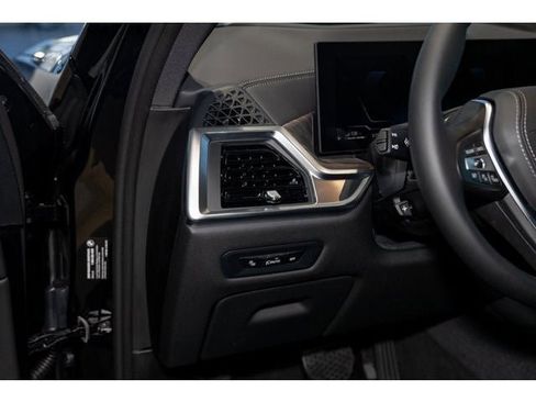 New 2026 BMW X5 xDrive50e image 54