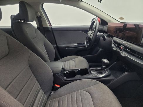 Used 2025 Kia K4 EX FWD image 21