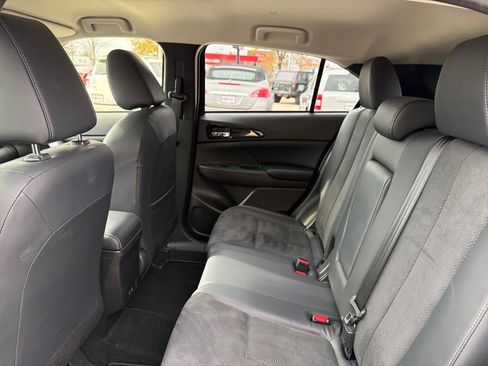 Used 2025 Mitsubishi Eclipse Cross SE image 16