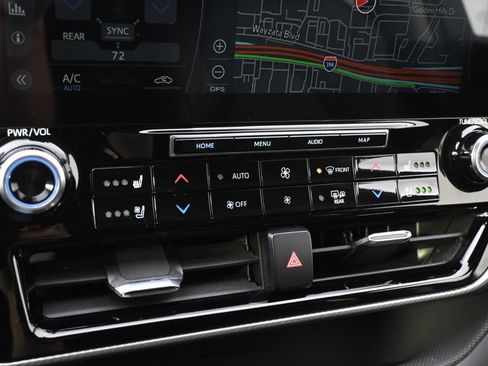 Used 2021 Toyota Highlander Platinum AWD/4WD image 33