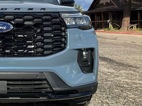 Used 2025 Ford Explorer ST-Line image 75