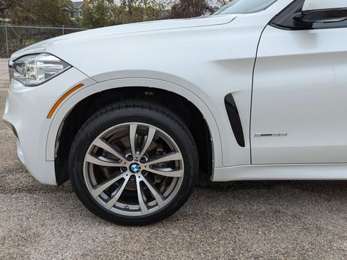 Used 2017 BMW X6 sDrive35i image 11