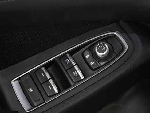 Used 2023 Subaru Ascent Limited image 24