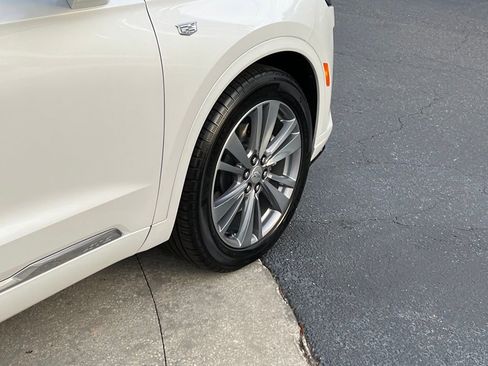 Certified 2025 Cadillac XT6 Premium Luxury image 10