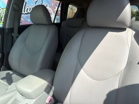 Used 2006 Toyota RAV4 Limited AWD/4WD image 15