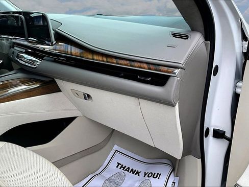Used 2023 Cadillac Escalade Sport Platinum w/ Heavy-Duty Trailer Package AWD/4WD image 26