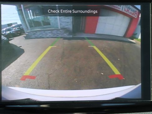 Used 2025 Chrysler Pacifica Limited FWD image 41
