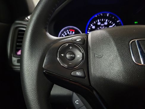 Used 2022 Honda HR-V Sport image 25