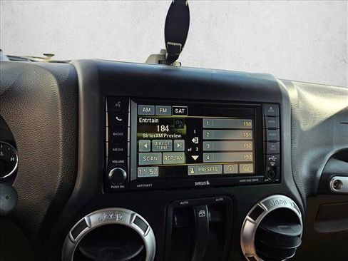 Used 2013 Jeep Wrangler Rubicon w/ PWR Convenience Group image 13