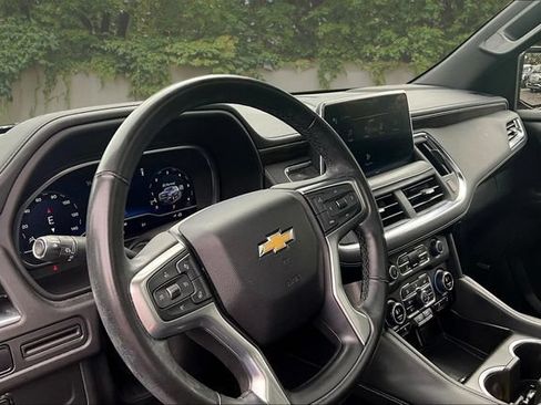 Used 2023 Chevrolet Tahoe LT w/ Luxury Package AWD/4WD image 16