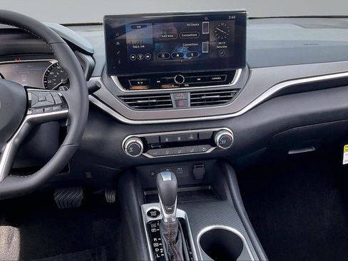 New 2026 Nissan Altima 2.5 SR FWD image 8