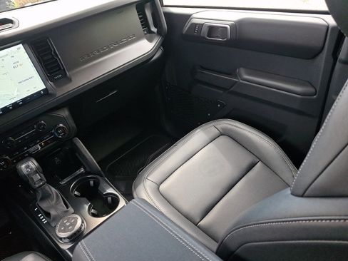 New 2026 Ford Bronco Badlands image 9