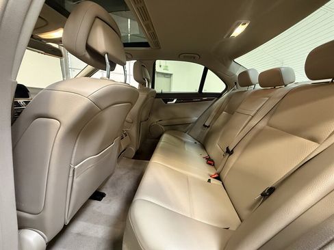 Used 2013 Mercedes-Benz C 250 Sedan image 29
