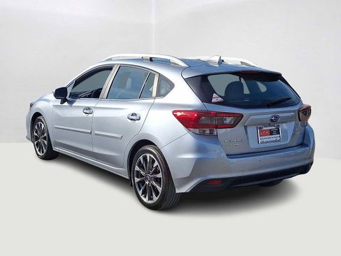 Used 2022 Subaru Impreza 2.0i Limited image 7