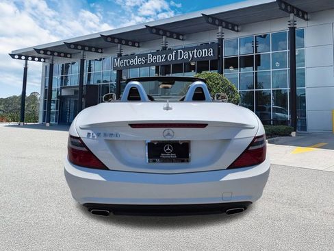 Used 2014 Mercedes-Benz SLK 350 image 5