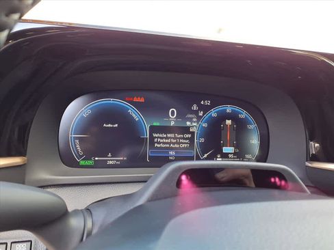 Used 2026 Toyota Crown Limited image 12