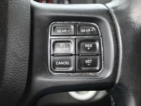 Used 2019 RAM 1500 Classic SLT w/ Luxury Group AWD/4WD image 19
