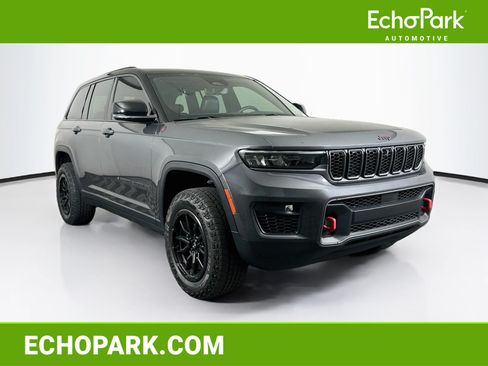 Used 2022 Jeep Grand Cherokee Trailhawk w/ Luxury Tech Group III AWD/4WD image 1