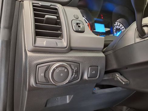 Used 2019 Ford Ranger XL w/ Equipment Group 101A Mid RWD image 19