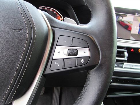 Used 2021 BMW X5 xDrive40i w/ Convenience Package AWD/4WD image 12