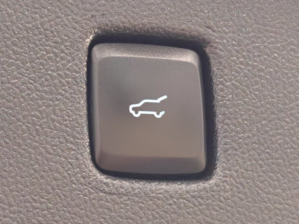 Used 2023 Ford Escape Active AWD/4WD image 29