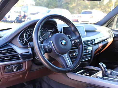 Used 2017 BMW X5 xDrive50i w/ M Sport Package image 15