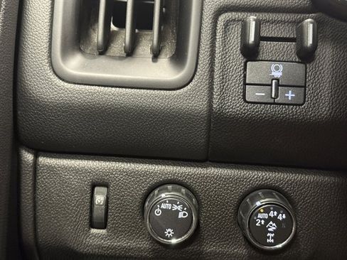 Used 2021 Chevrolet Colorado ZR2 image 26