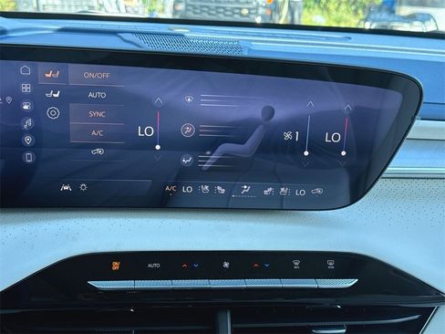 New 2026 Buick Enclave Avenir w/ Super Cruise Package image 21