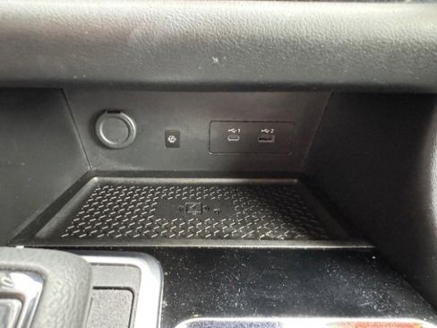 Used 2023 Nissan Pathfinder SL image 33