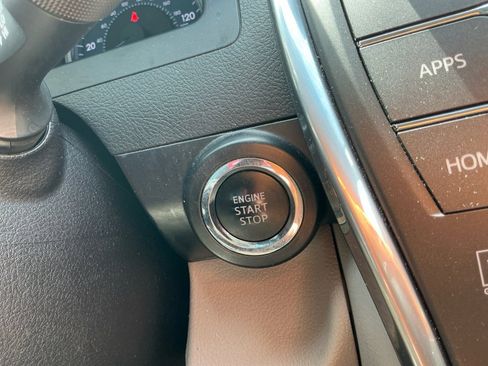 Used 2017 Toyota Camry XLE w/ Moonroof Package image 24