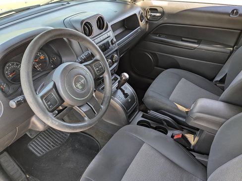 Used 2017 Jeep Patriot Sport w/ Power Value Group image 18