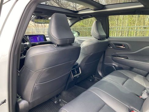 Used 2025 Toyota Crown Platinum image 30