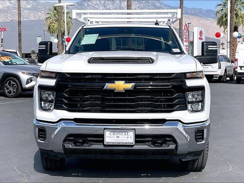 Used 2024 Chevrolet Silverado 2500 W/T w/ WT Convenience Package AWD/4WD image 2