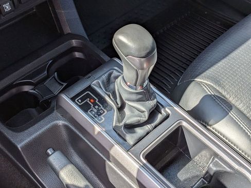 Used 2022 Toyota Tacoma Limited image 26