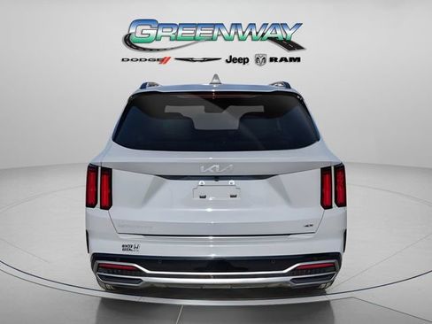 Used 2023 Kia Sorento SX AWD/4WD image 6