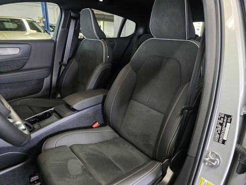 Certified 2023 Volvo C40 P8 Recharge Ultimate w/ Protection Package Premier image 89