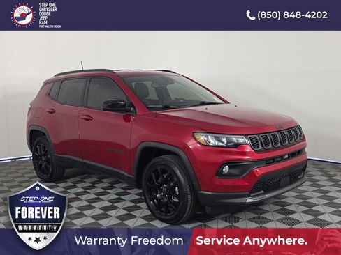 Used 2025 Jeep Compass Latitude w/ Altitude Special Edition AWD/4WD image 9