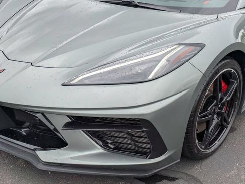 Used 2022 Chevrolet Corvette Stingray Preferred Cpe w/ Z51 Performance Package RWD image 9