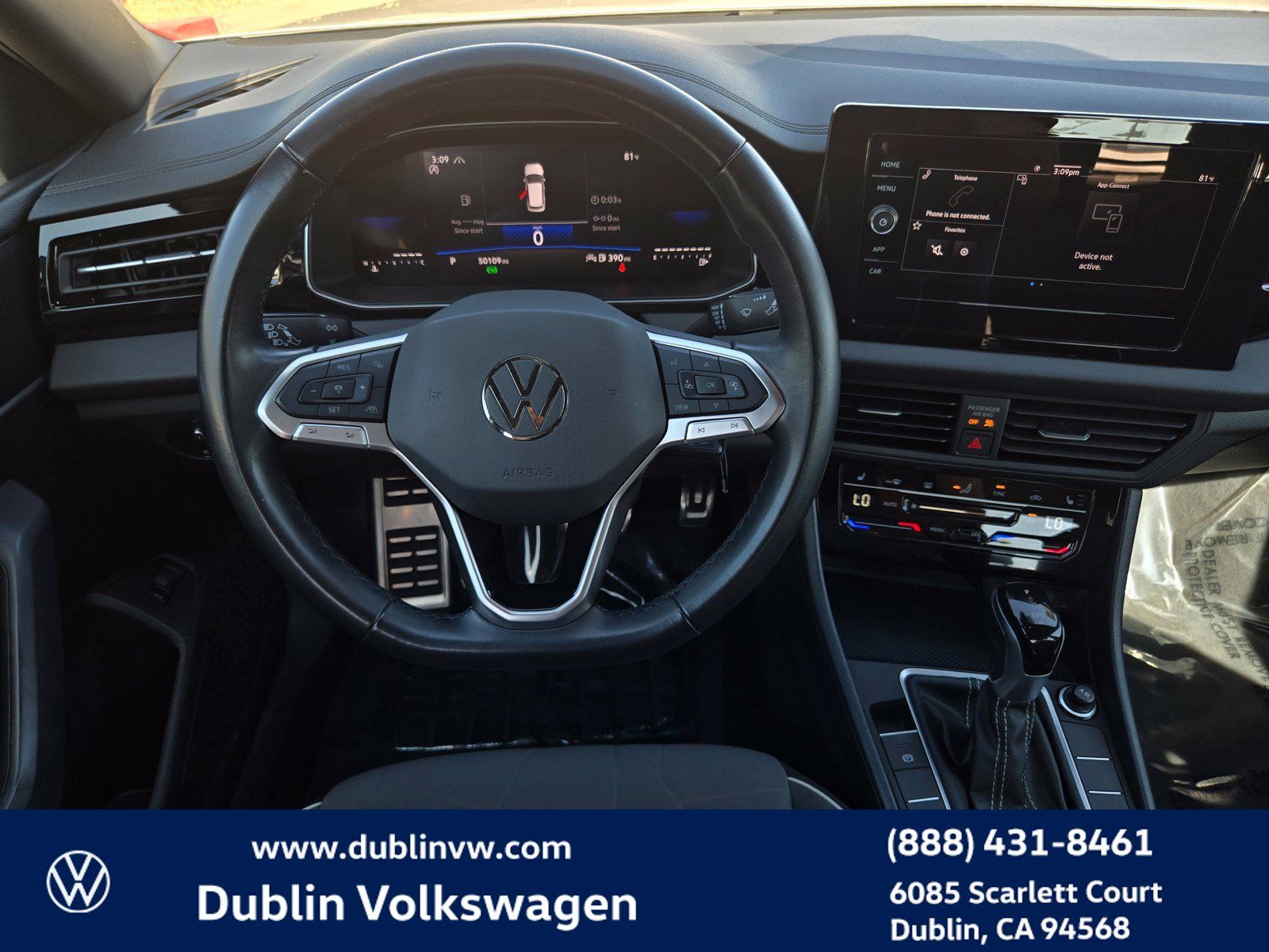 Certified 2025 Volkswagen Jetta Sport FWD image 12