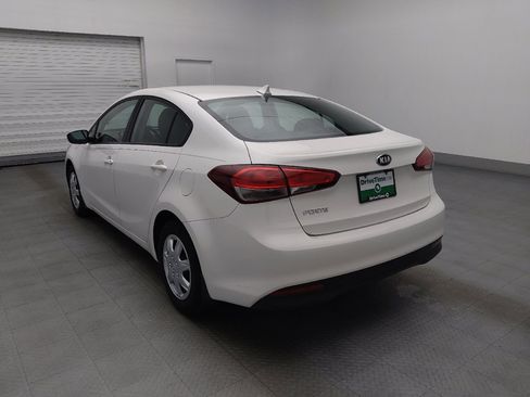 Used 2017 Kia Forte LX FWD image 5