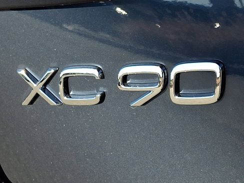 New 2026 Volvo XC90 B6 Ultra w/ Protection Package Premier image 17
