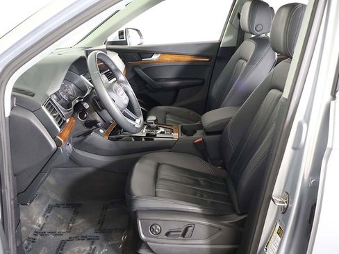 Used 2023 Audi Q5 2.0T Premium w/ Convenience Package image 32