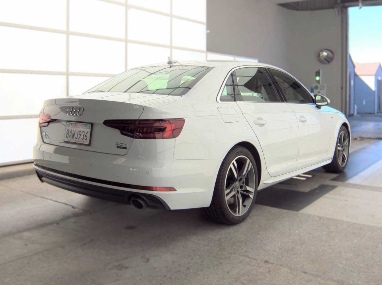 Used 2018 Audi A4 2.0T Premium Plus AWD/4WD image 4
