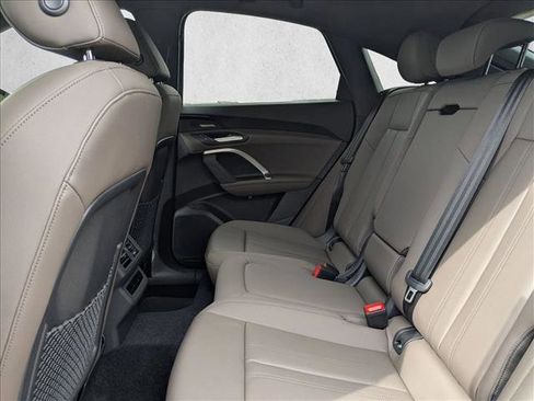 Used 2025 Audi Q5 Premium Plus AWD/4WD image 16