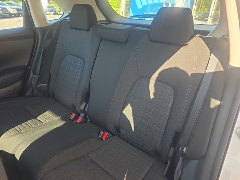 Used 2025 Honda HR-V LX image 17