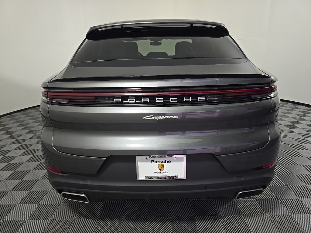 Certified 2025 Porsche Cayenne E-Hybrid Coupe AWD/4WD image 6