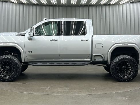 Used 2026 GMC Sierra 2500 AT4 w/ AT4 Preferred Package image 2